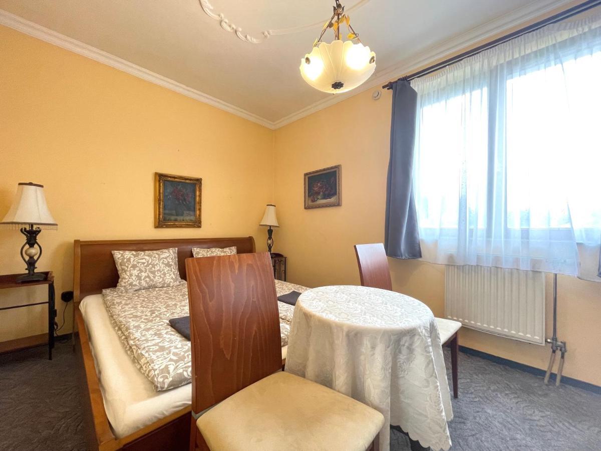 Luxi Romantik Apartments Будапеща Екстериор снимка