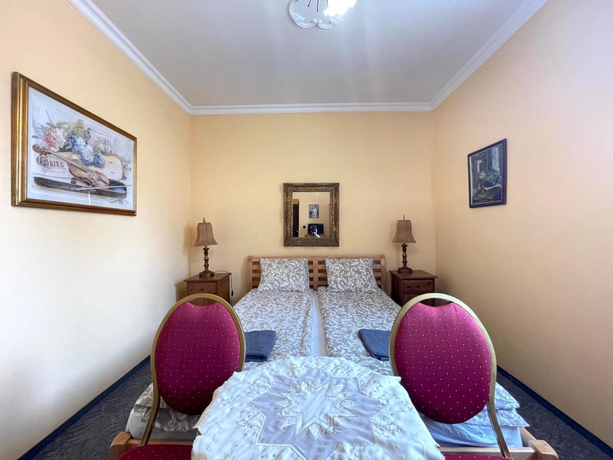 Luxi Romantik Apartments Будапеща Екстериор снимка